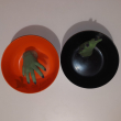 Hand mit Schale ca.23cm, in 2 Farben, F2= Sound, Bewegung