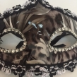 Venezianische Augenmaske, mit Strass, schwarz/weiß
